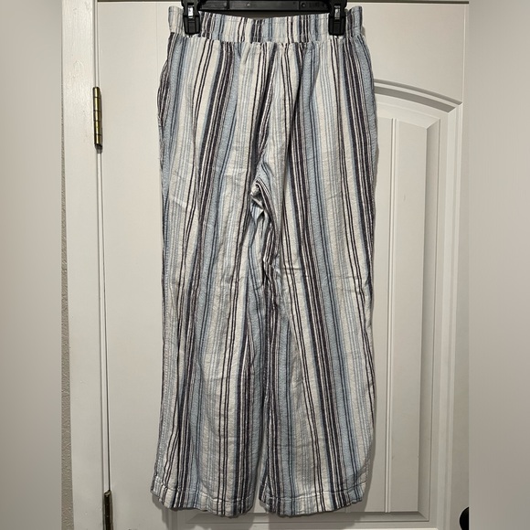Women’s Briggs Linen blend Blue and White Striped Pants - Picture 2 of 5